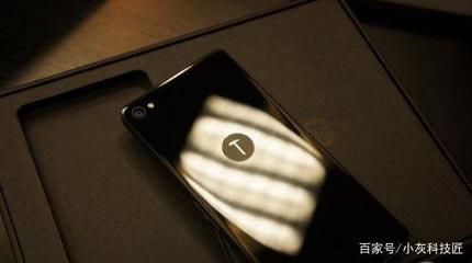 锤子手机的生存密码 小众市场的坚守与生态护城河